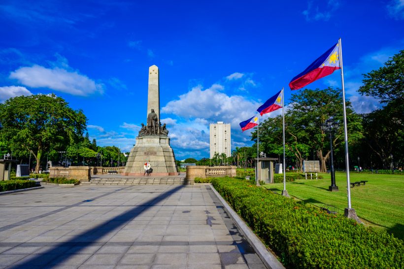 A Tour Through the Philippines - Historica